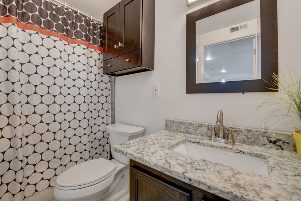 private bathroom inside bedroom #1