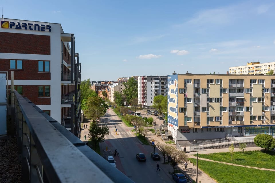 View from the apartment of the surrounding area. 