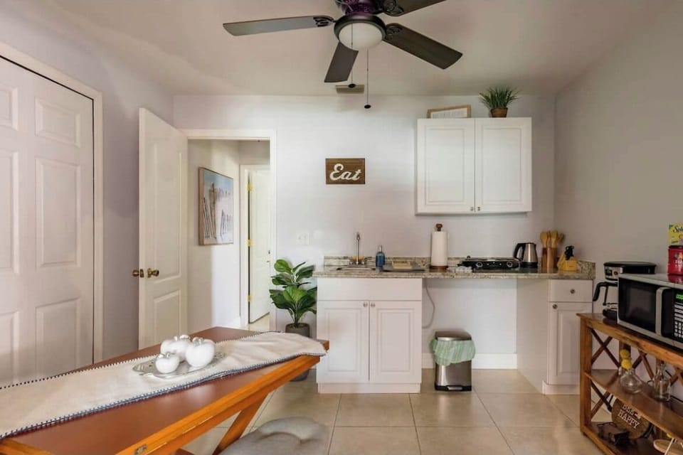 Kitchen area