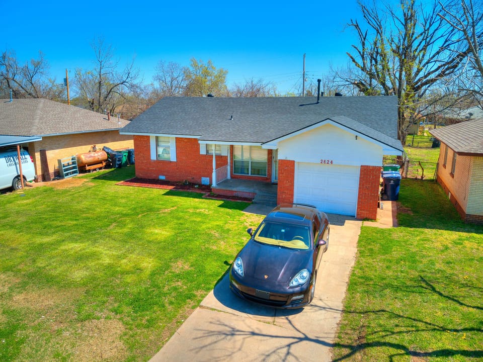 Perfect, Relaxing King bed Suits/ free parking House in Oklahoma City