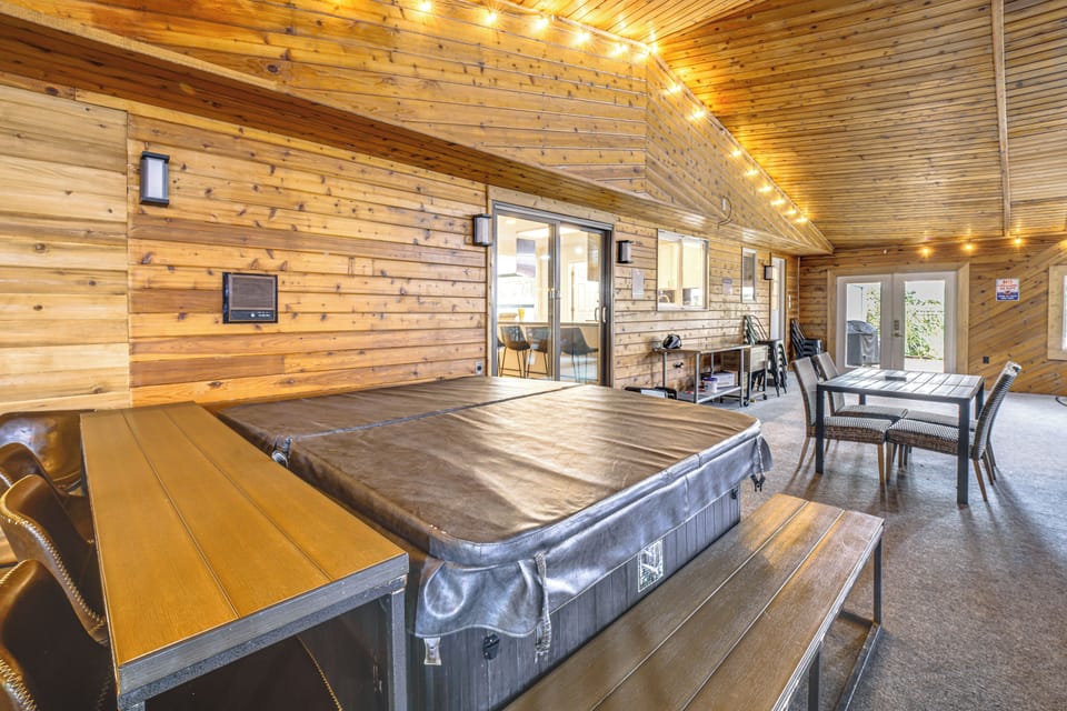 Private Hot Tub