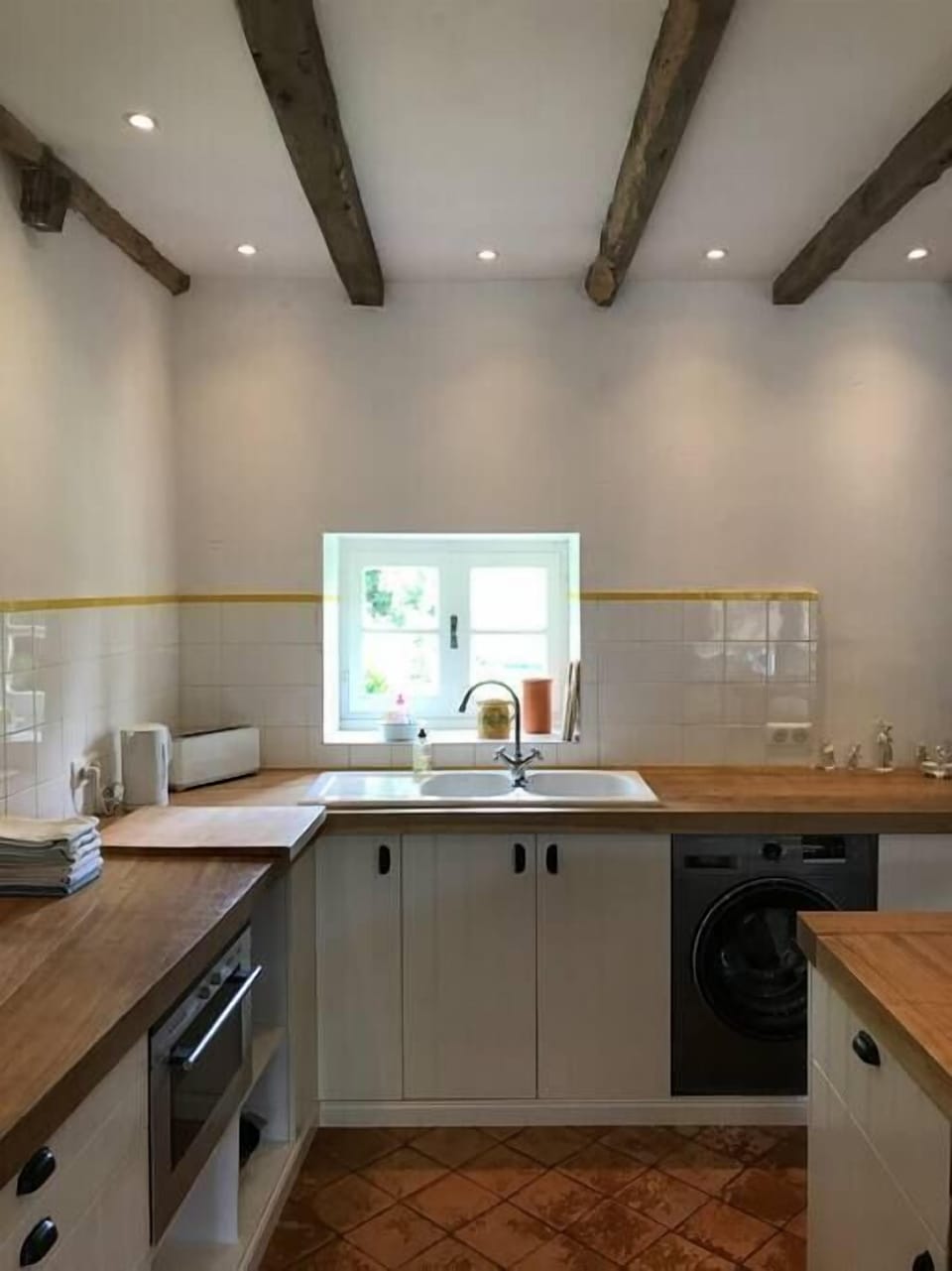 Kitchen (2)