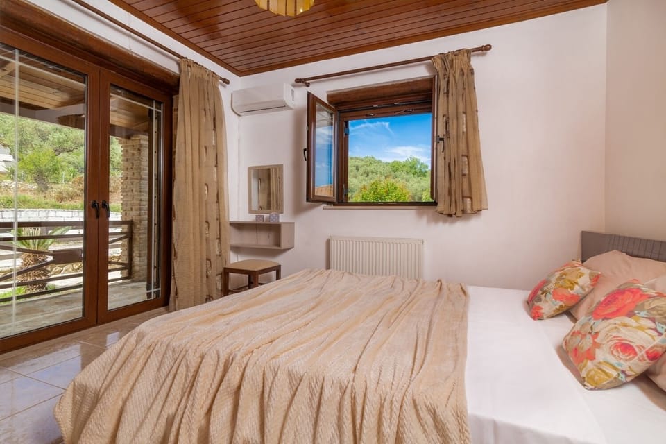 Villa La Isla with Private Pool