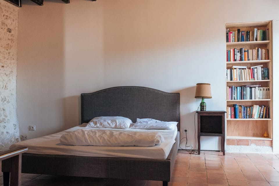 Bedroom 2 with queen size bed