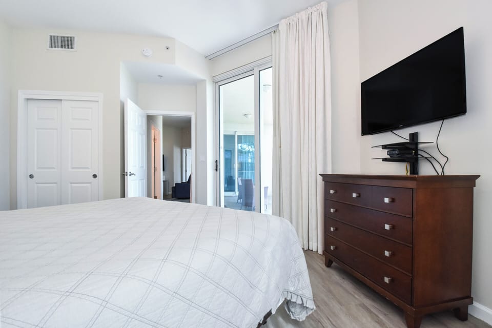 The Palms of Destin 1116 - Guest Bedroom with Patio Access