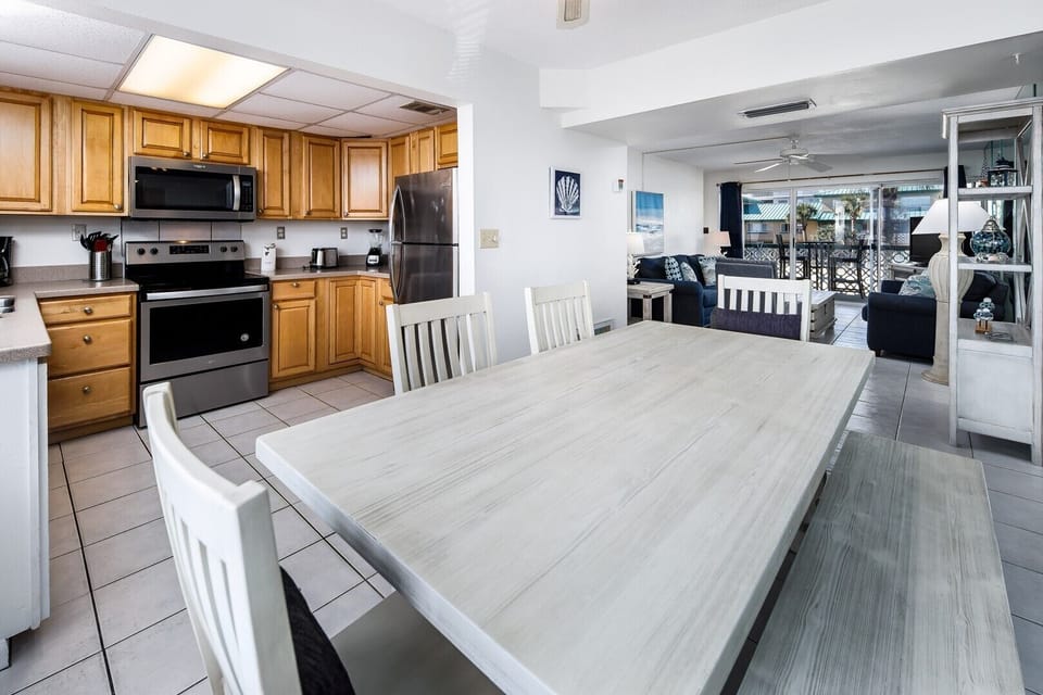 Dining Room and Kitchen