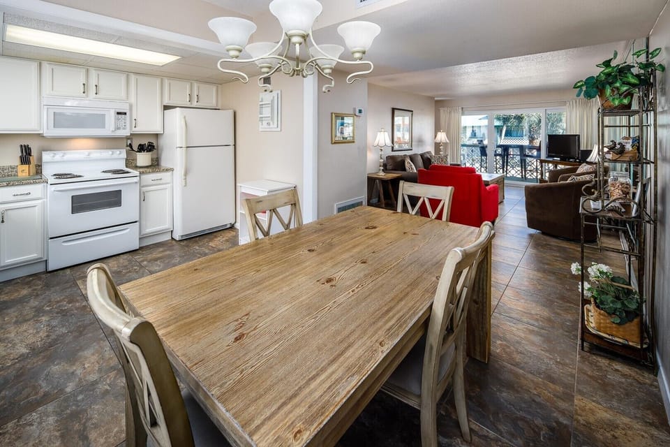 Dining Room and Kitchen
