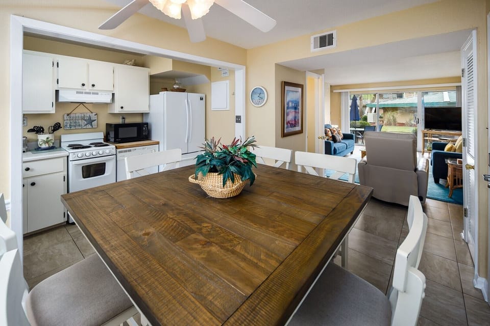 Dining Room and Kitchen