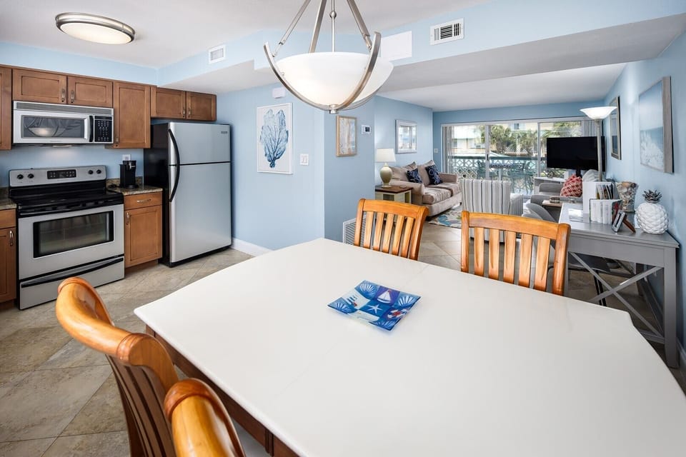Dining Room and Kitchen