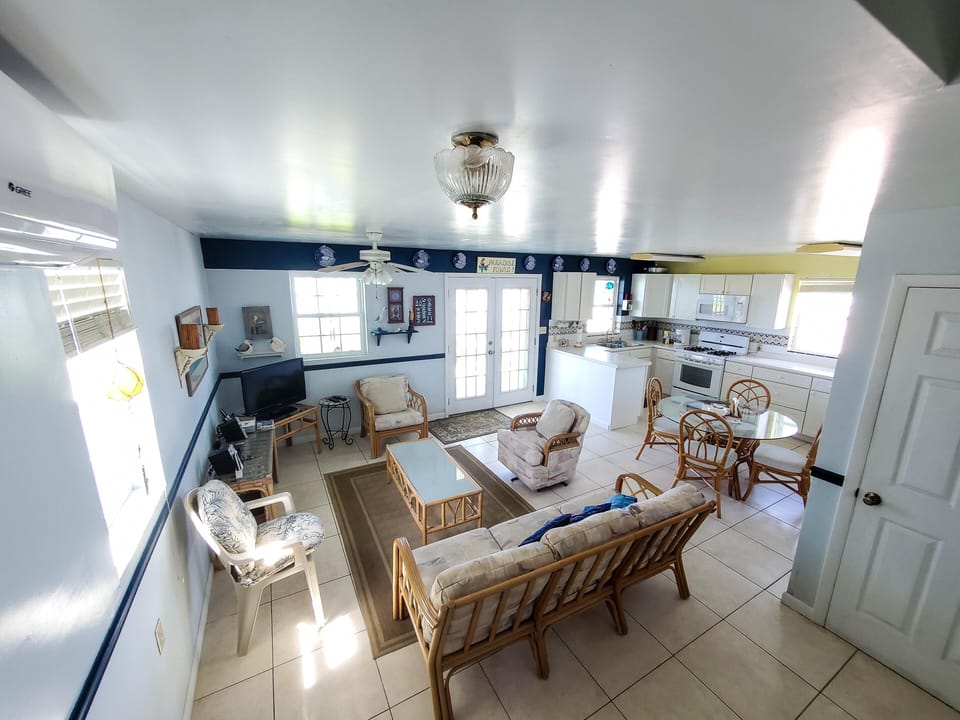 Living/dining and kitchen area.