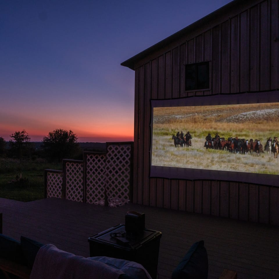 In just a few minutes you can set up the outdoor movie screen with projector