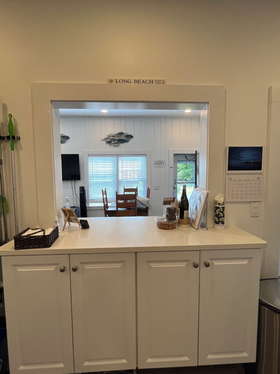 Breakfast bar