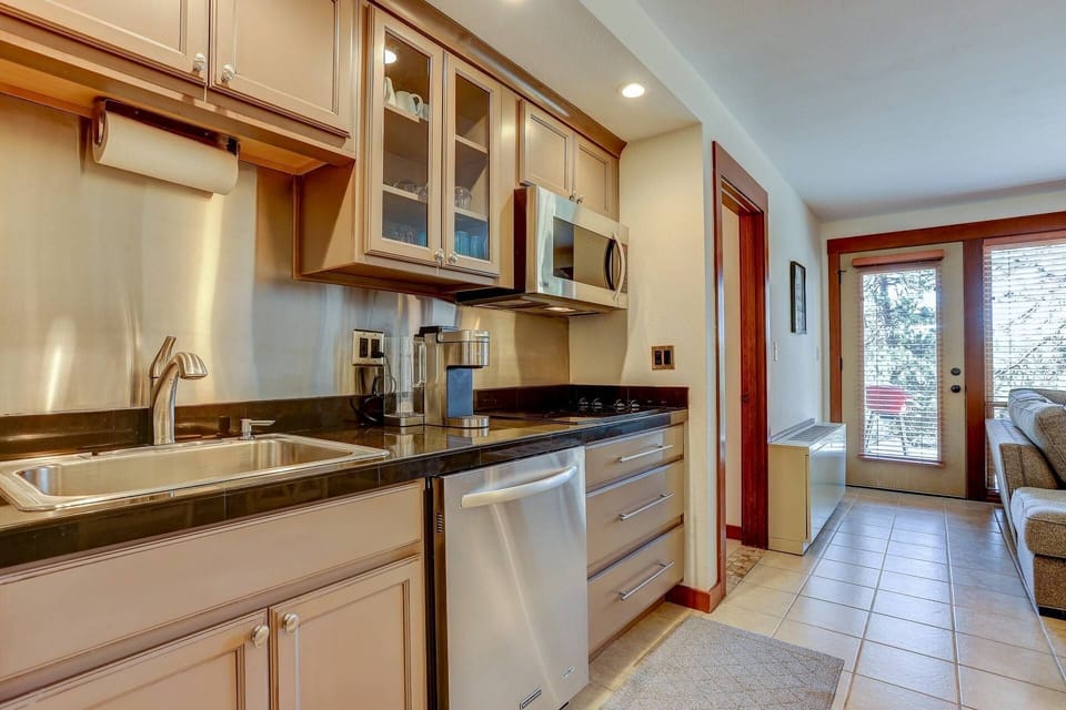 Cook a delicious meal in this fabulous kitchen.
