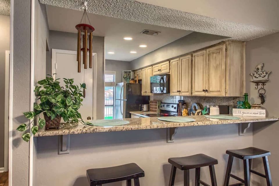 Breakfast Bar.