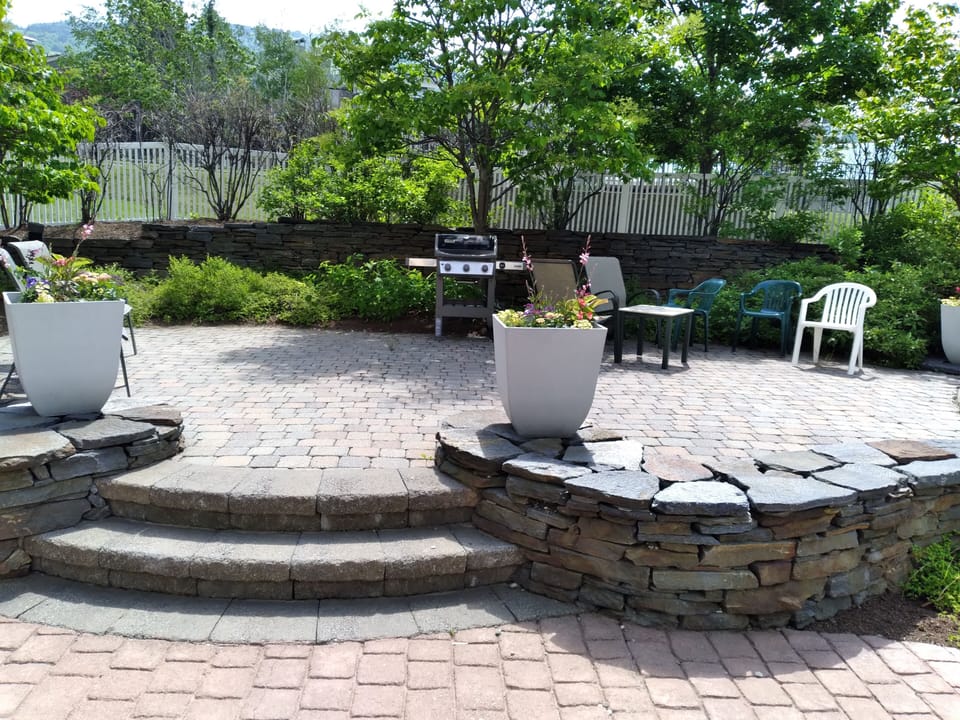 Grill area adjoins pool area (Grill not available in winter)