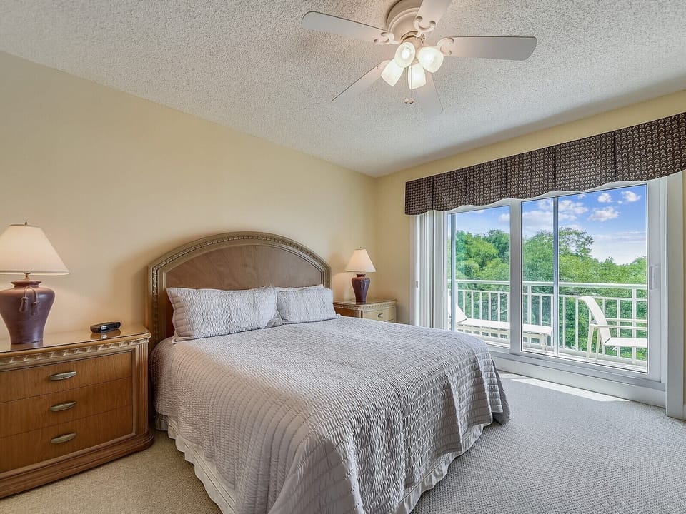 Master Bedroom with King Bed at 506 Windsor Place
