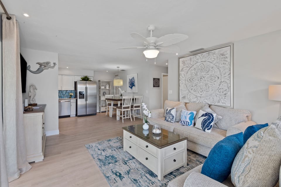 Living Room (1)