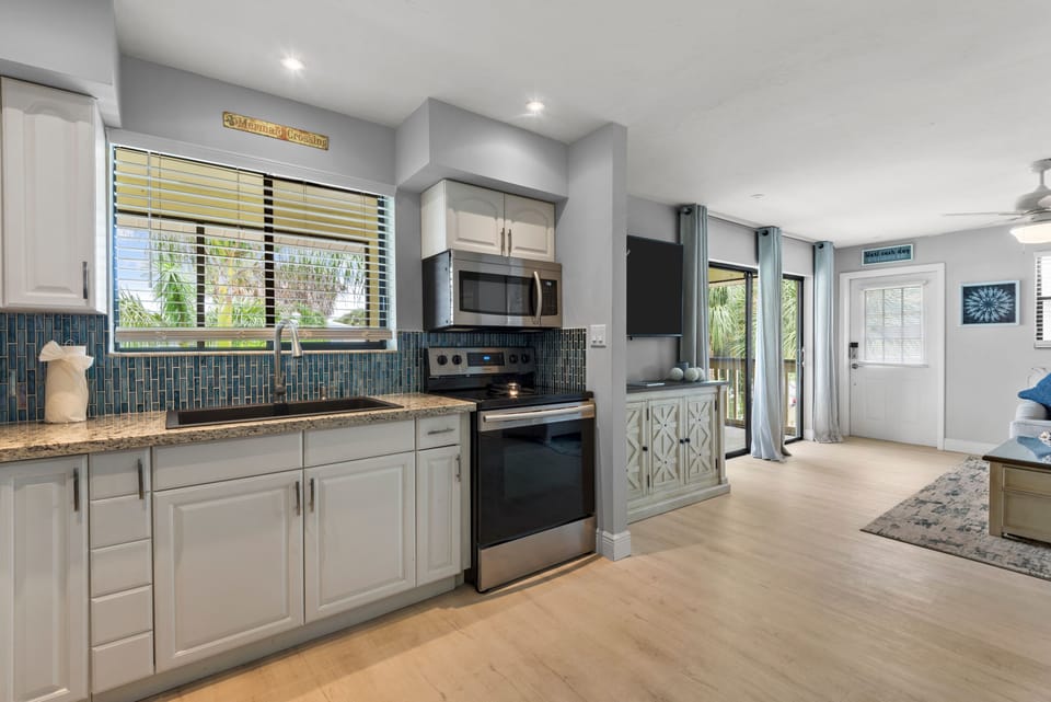 Kitchen (2)