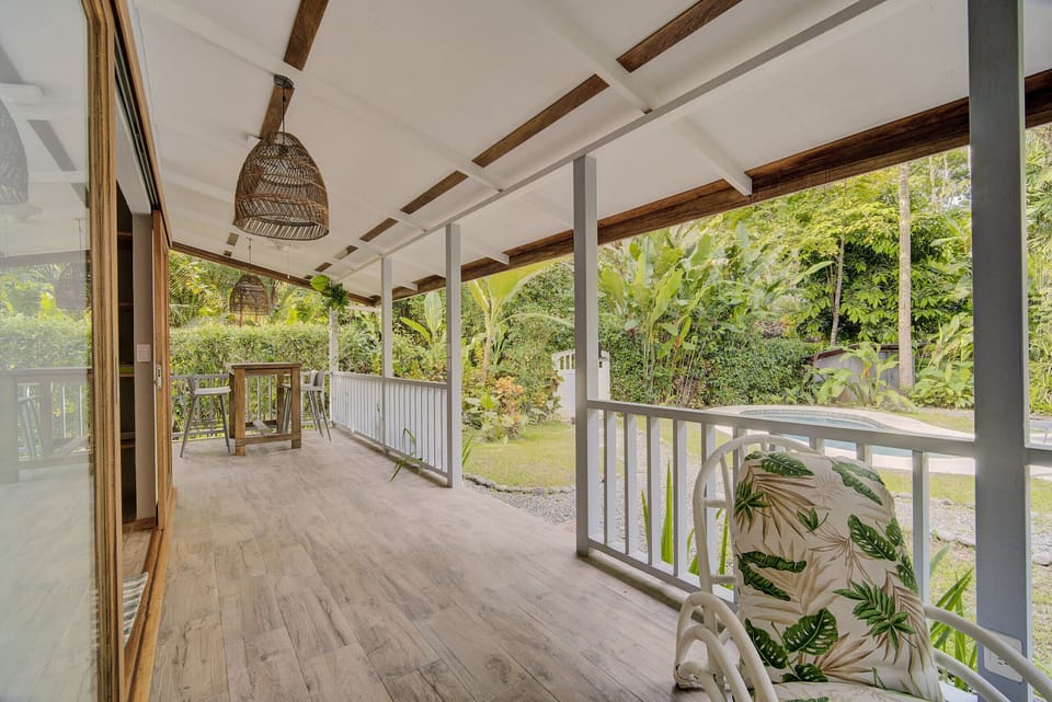 Casa Lyra. In Siren Sanctuary Resort House in Puerto Viejo Talamanca