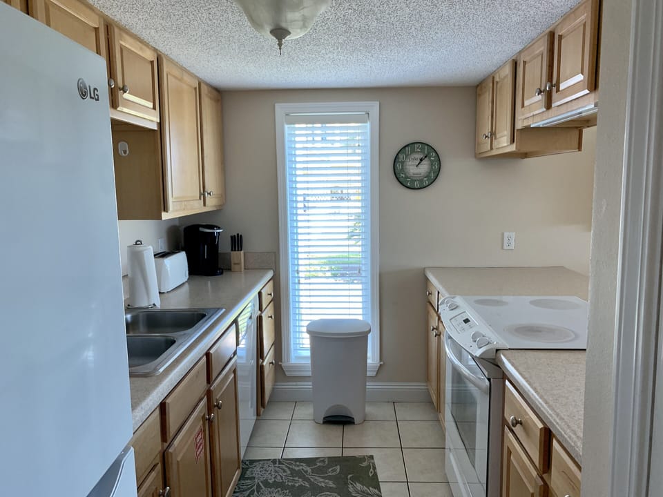 Fully equipped kitchen
