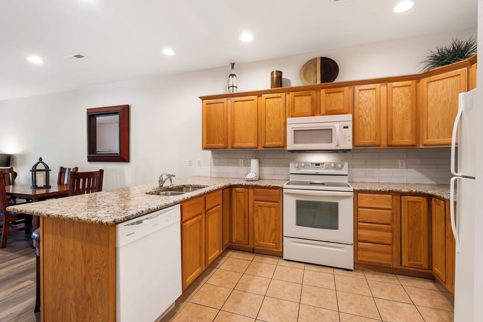 Full Kitchen