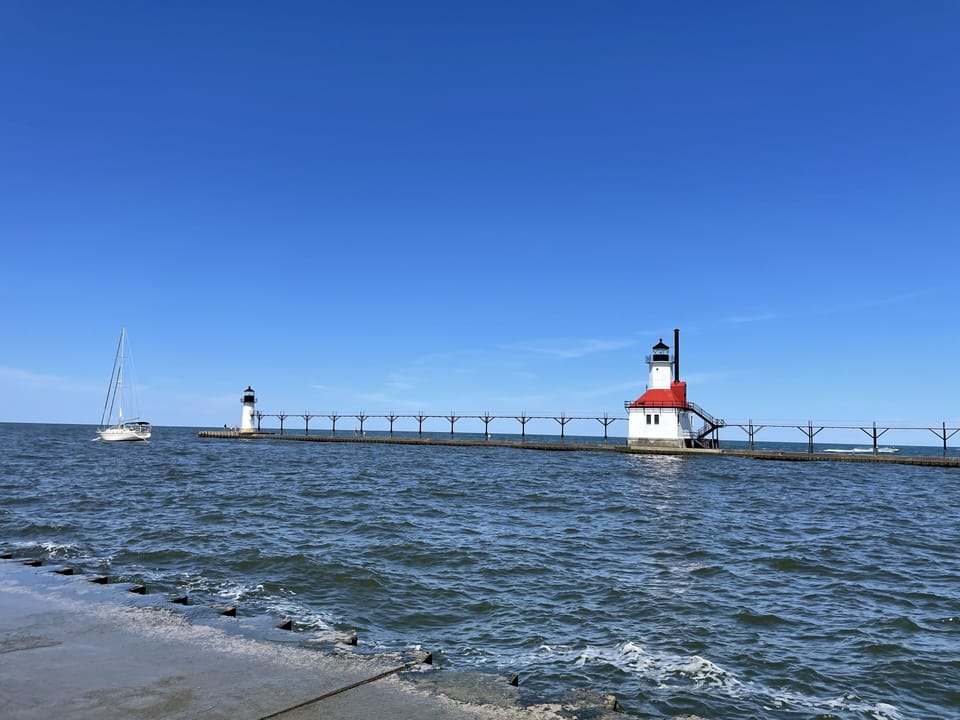 Light house in St. Joseph, only a 10 minute drive!