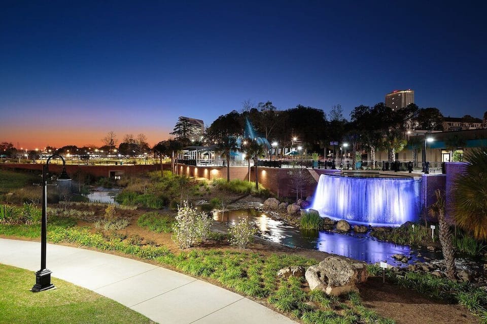 Cascades park 10 minutes away