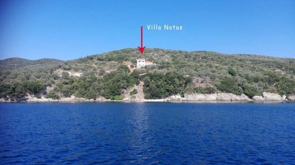 location # Notus villa