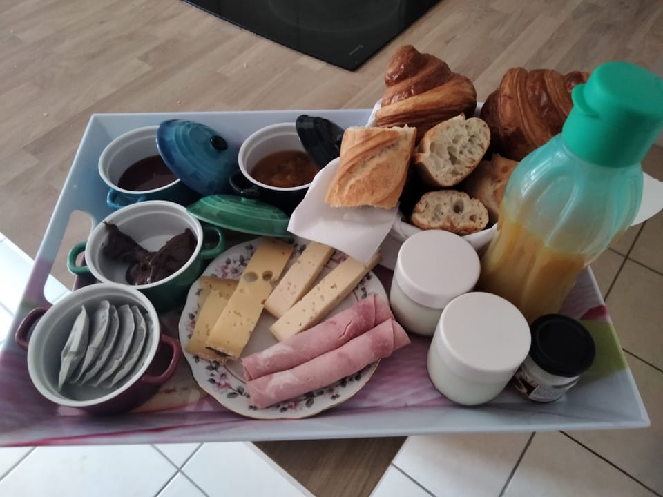 Breakfast meal