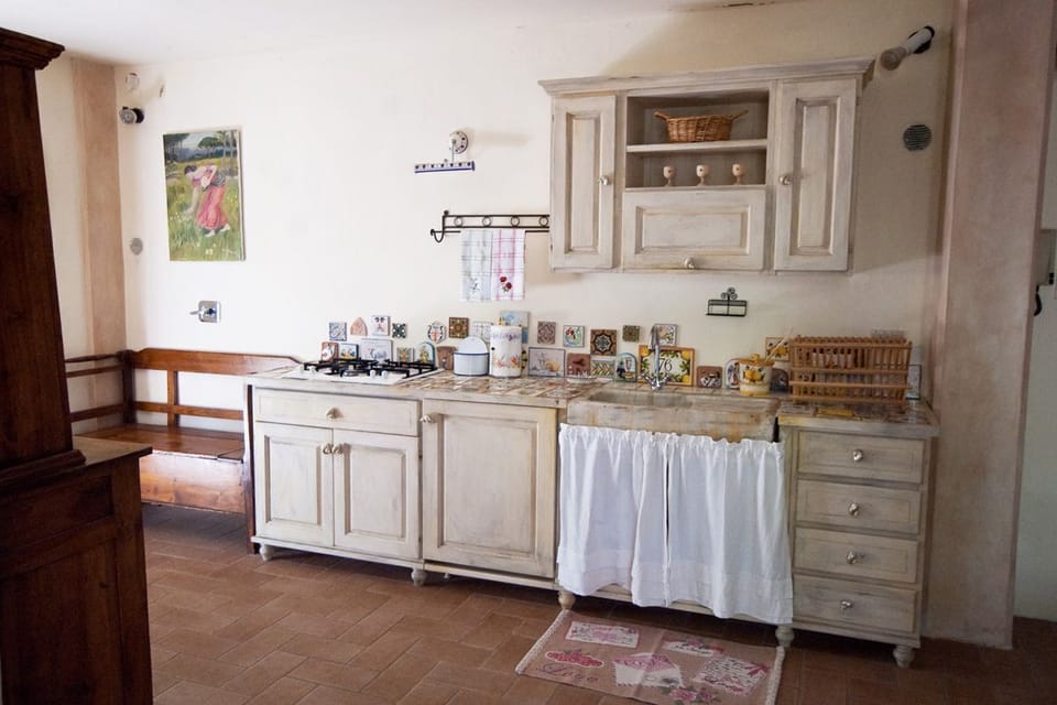 Kitchen of the Vinaia Suite
