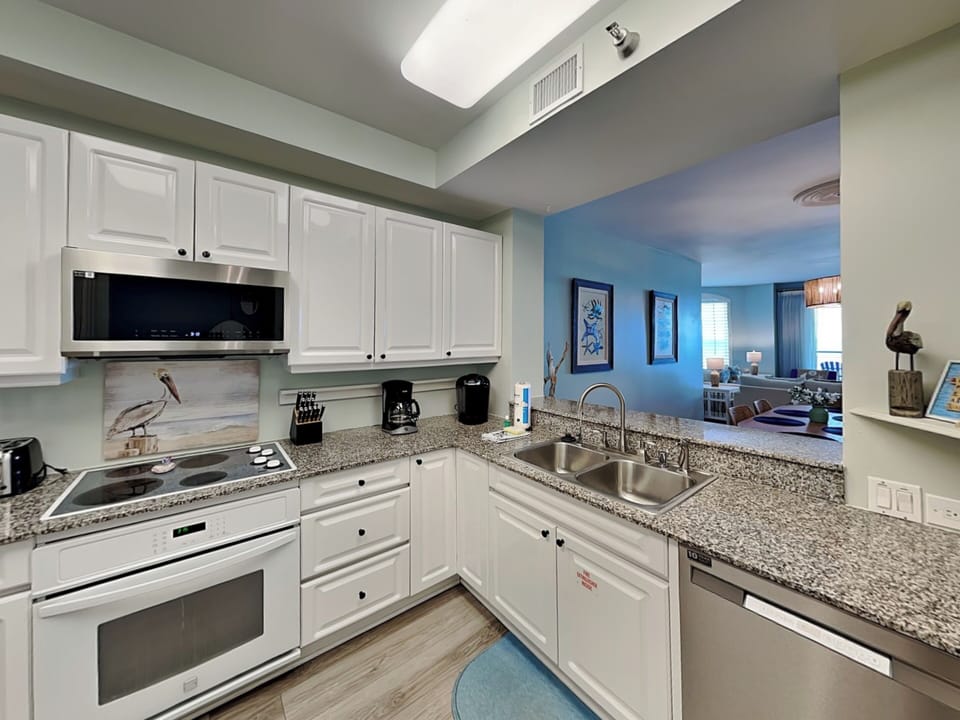 Fully Equipped Kitchen with Stainless Steel Appliances