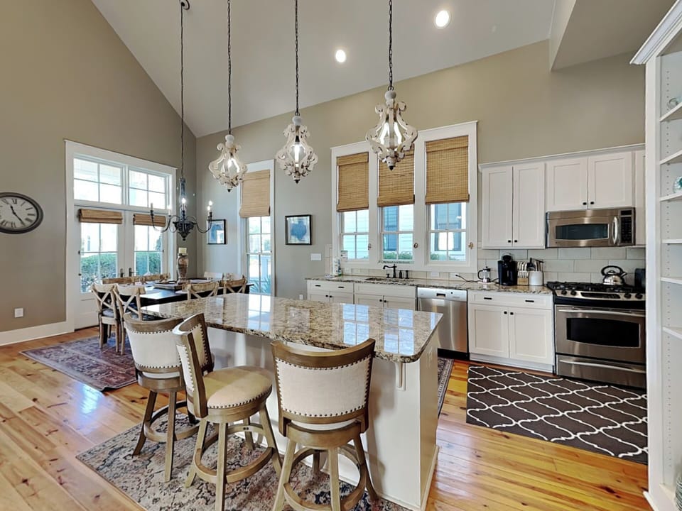 Kitchen Island - Breakfast Seating - First Floor
