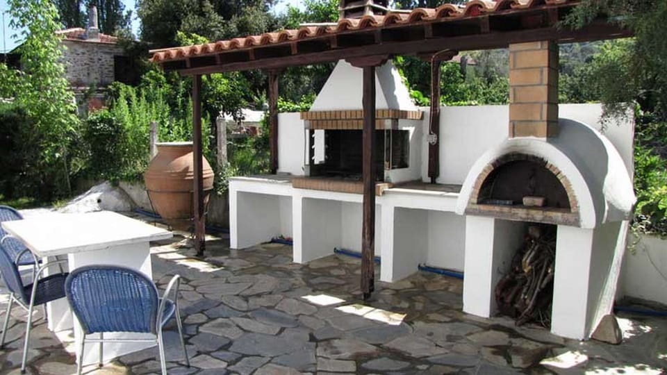 The barbecue area is shared