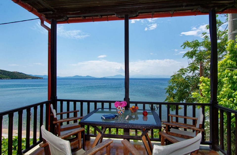 Balcony with sea view   #4-7