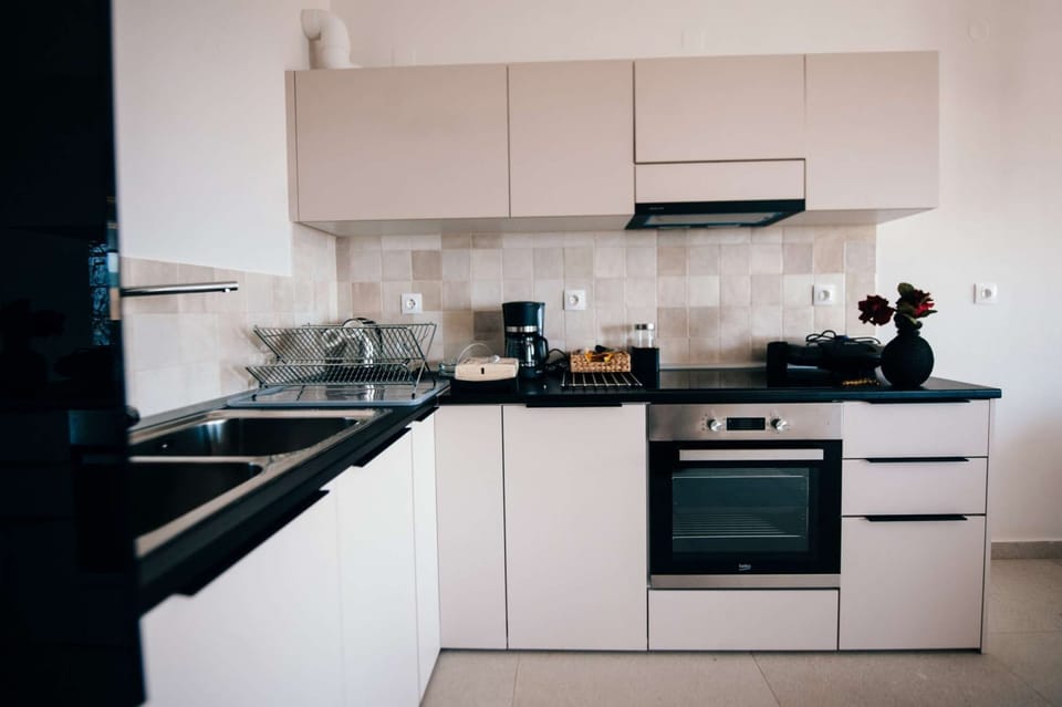 Kitchenette # Kassandra