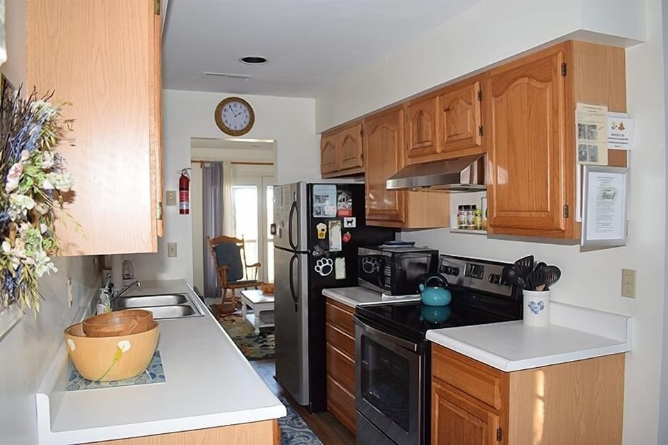 Fully Equipped Kitchen with everything needed to prepare meals.