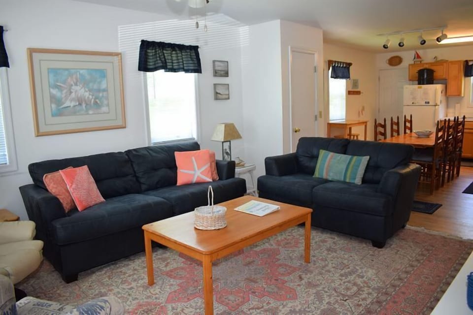 Open plan from living space, to Dining, and Kitchen