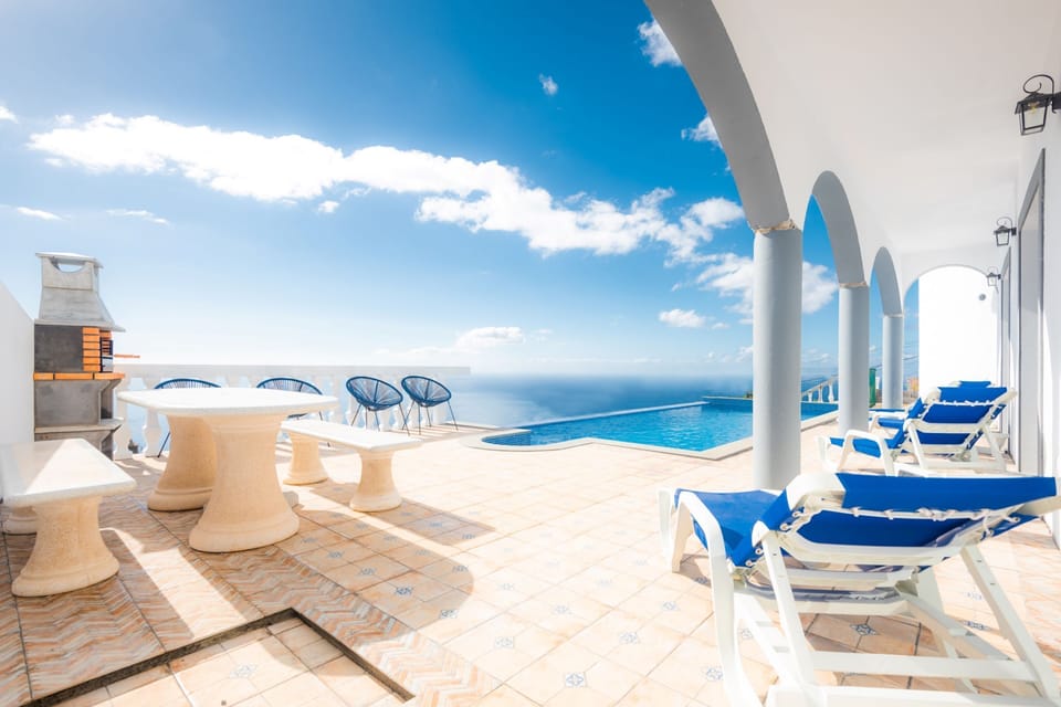 Pool Terrace with magnificent Ocean view