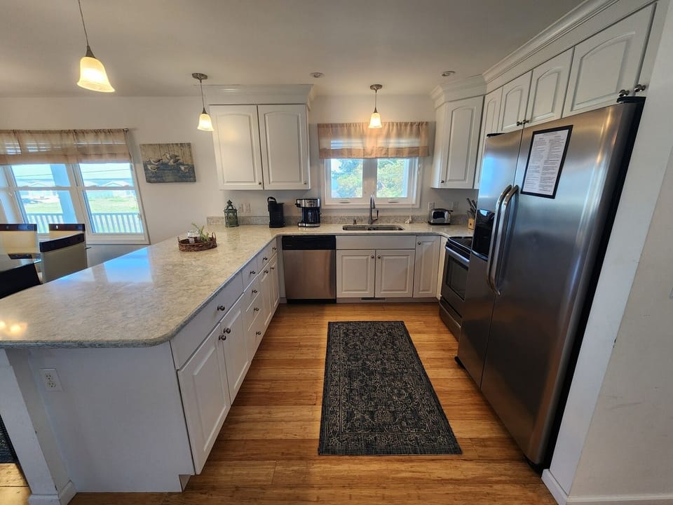 Sunset View - Fully Equipped Kitchen