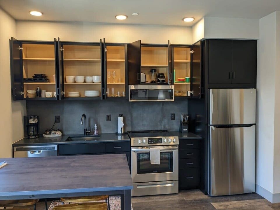 Fully Stocked Kitchen
