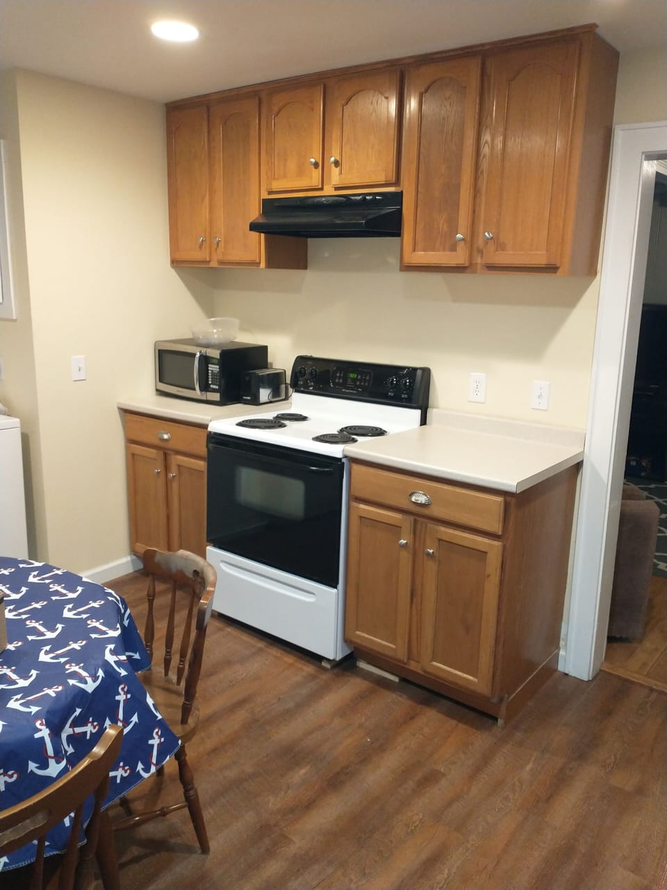 Eat in kitchen