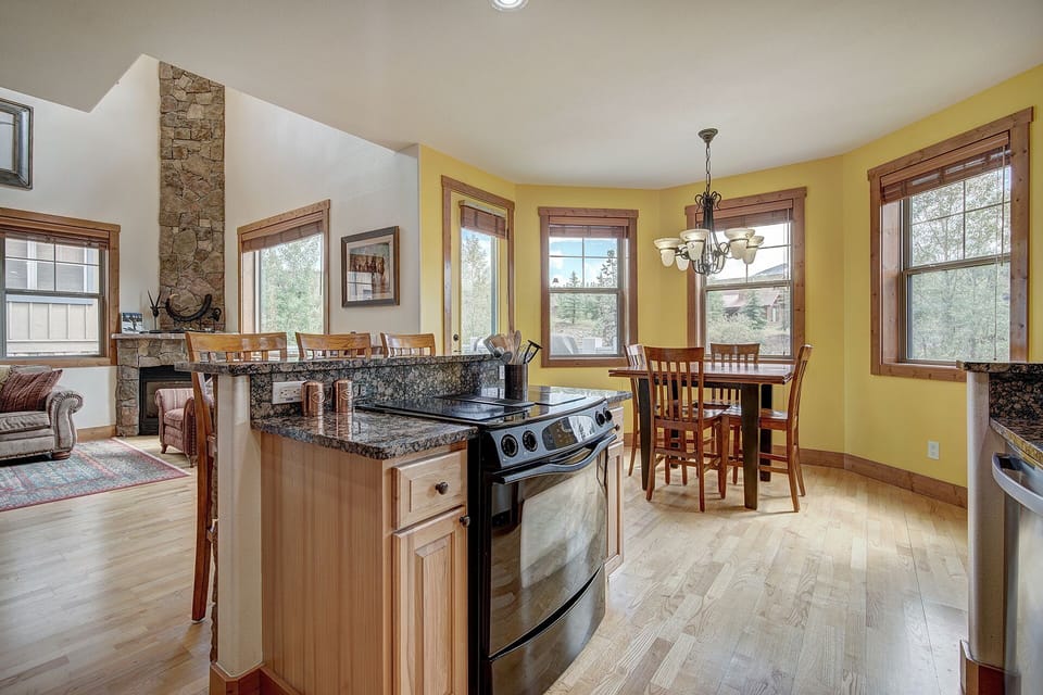 Main Floor- Kitchen/Dinning Room.