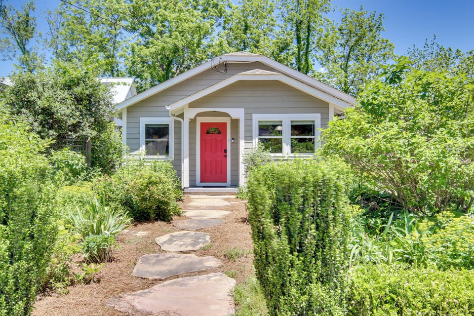 Brevard Vacation Rental | 3BR | 2BA | 1,155 Sq Ft | Steps Required