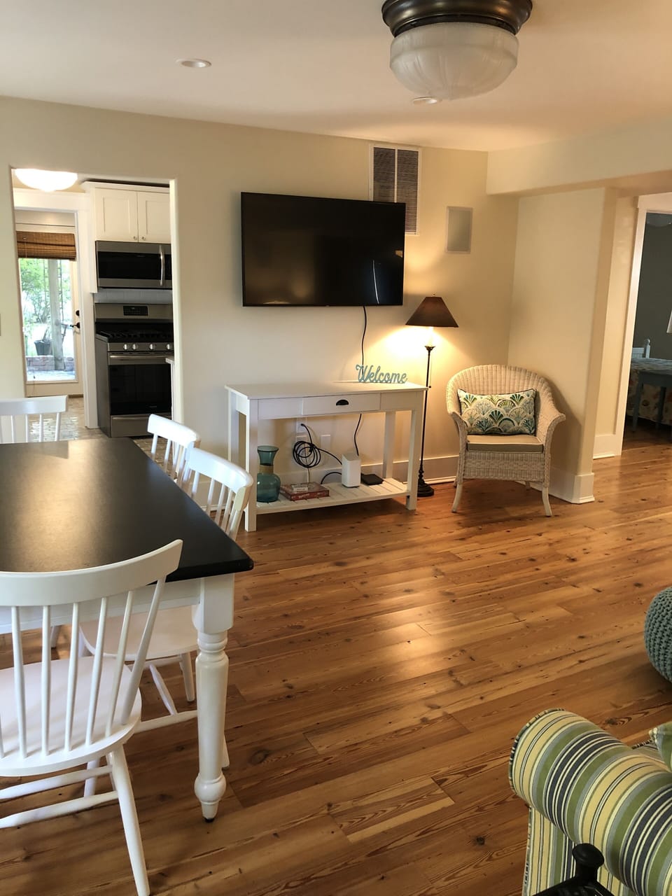 Garden House living room/dining