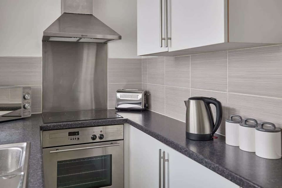 1 Oswy Street, Whitby - Host & Stay