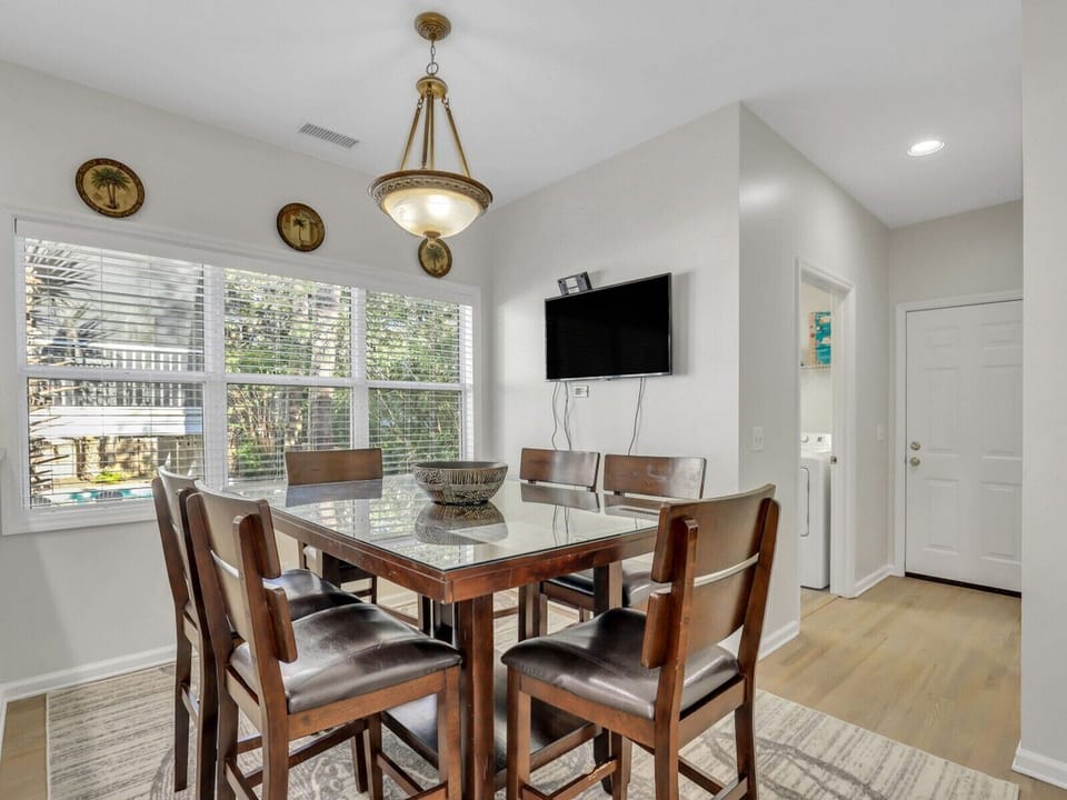 Kitchen Table Seats Six at 30 North Forest Beach Drive