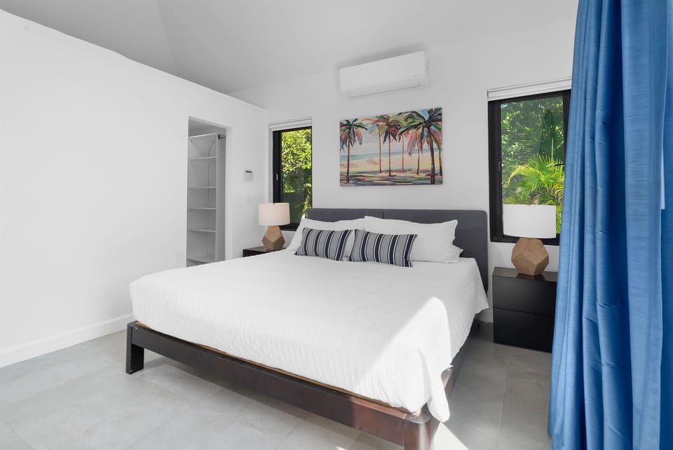 Guest Bedroom - Pod