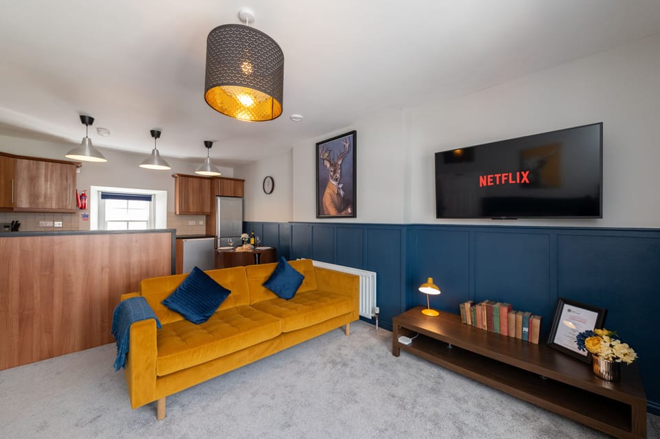 Comfortable living room with NETFLIX!