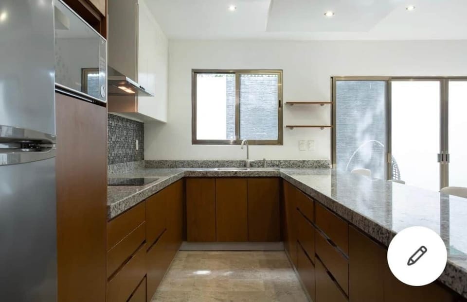 Huge kitchen and breakfast bar