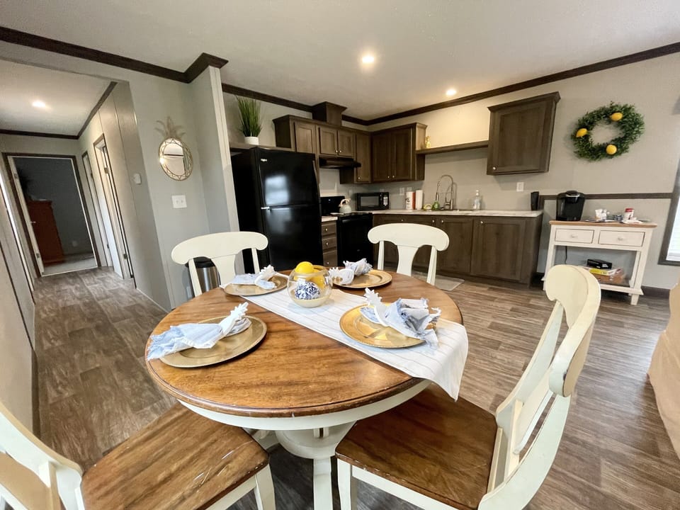 Kitchen/Eat in Kitchen 